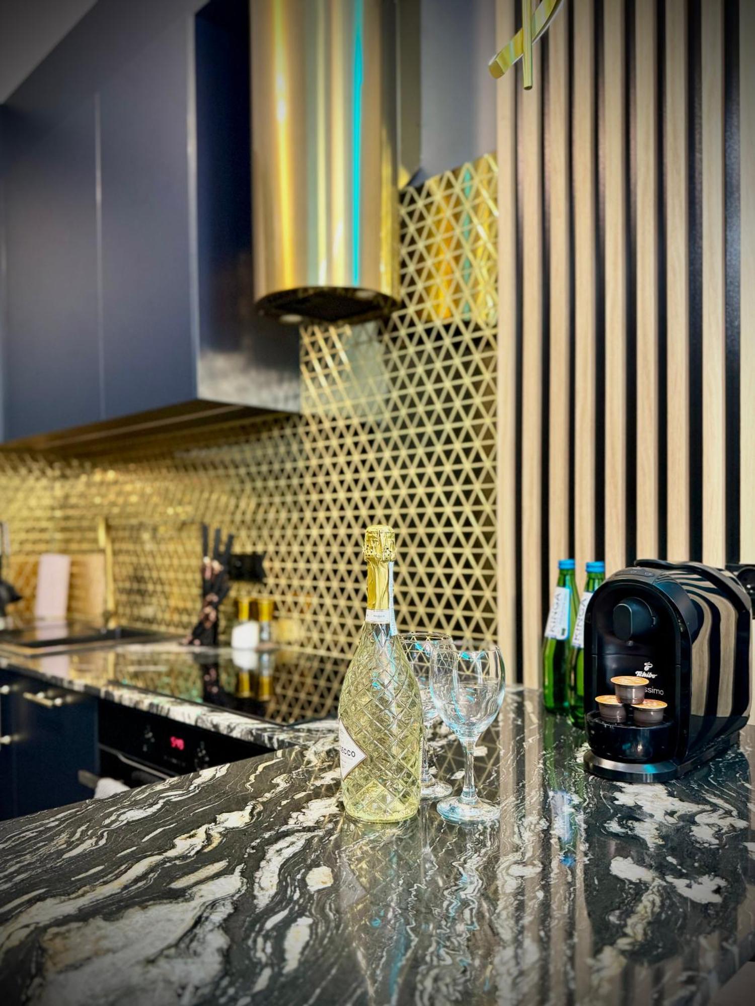 Golden Park Aparthotel 슈체친 외부 사진